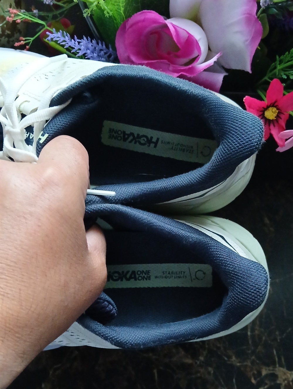 Hoka One Arahi 5 Comfort/Athletic Medical Field Shoes Size 8 5 for Women - Picture 12 of 12